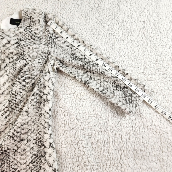 MAIA Sheath Dress Black and Gray TexturedSnakeskin 3/4 Sleeve Knee Length Size 2 - Picture 7 of 10